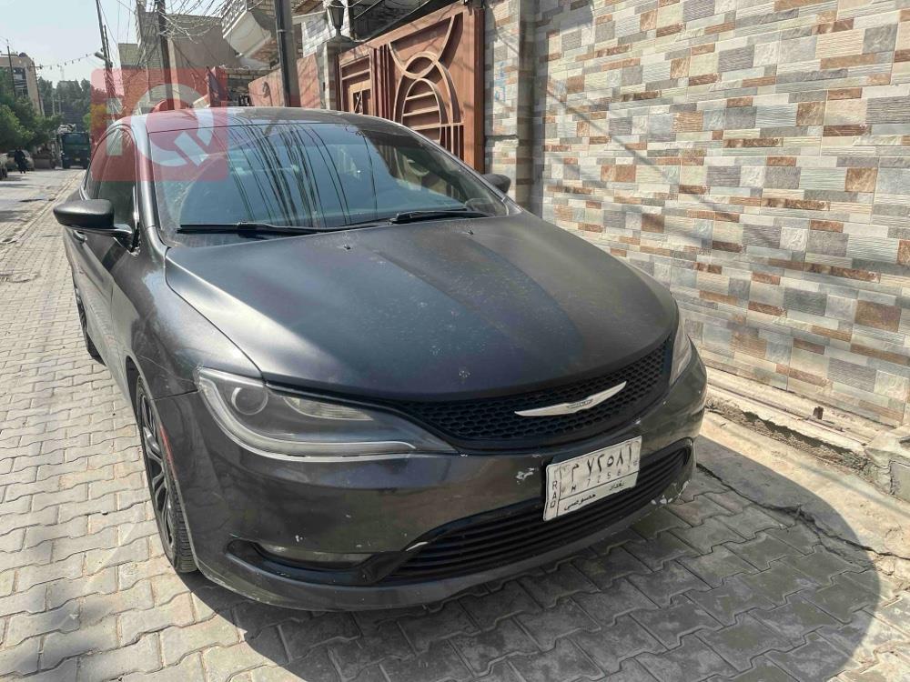 Chrysler 200